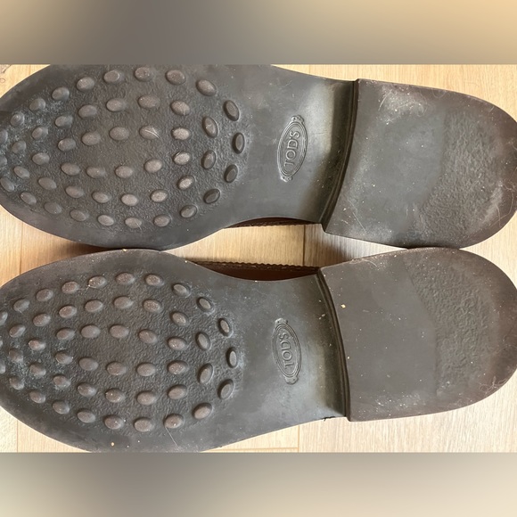 Tod’s leather wing tip derby shoes brown rubber sole - Picture 10 of 16